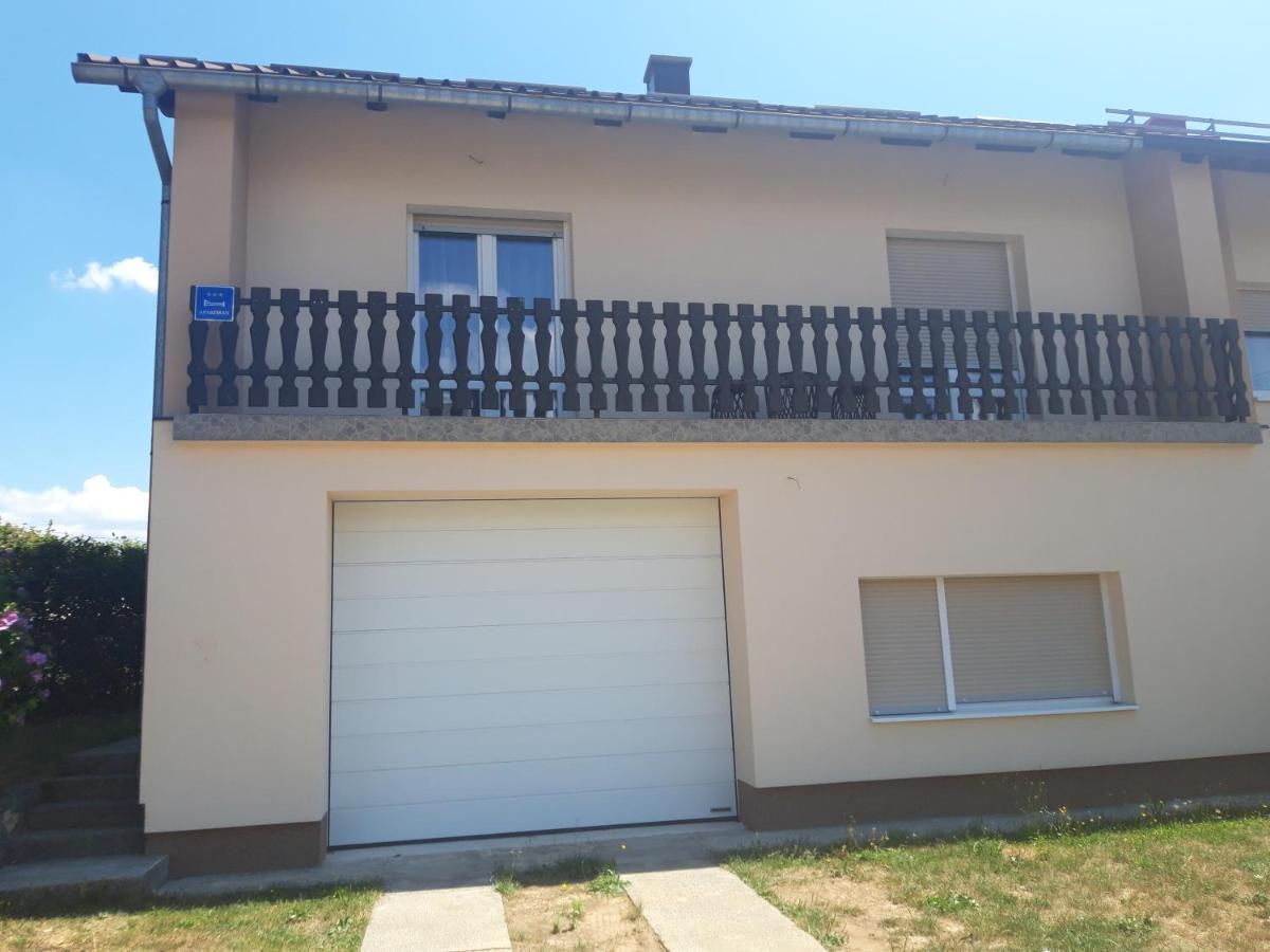 Matea Apartman Gospić Kültér fotó