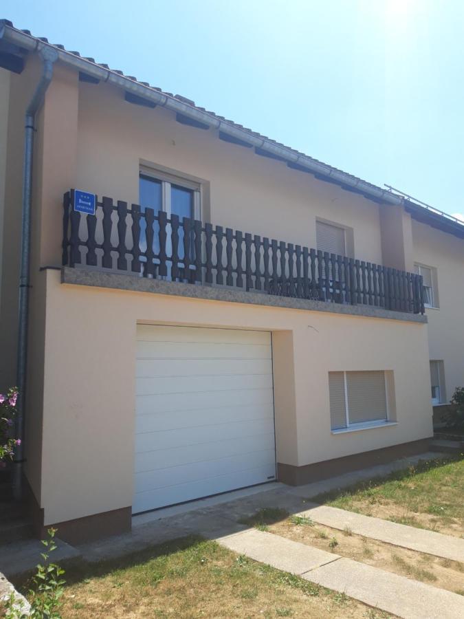 Matea Apartman Gospić Kültér fotó