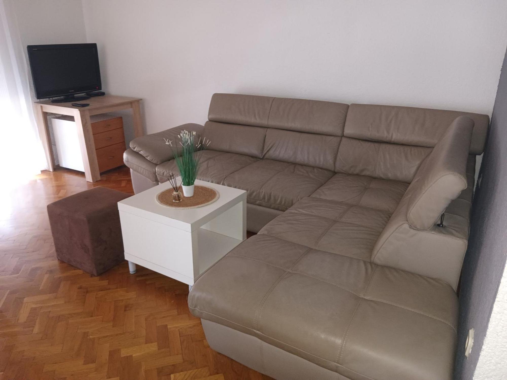Matea Apartman Gospić Kültér fotó